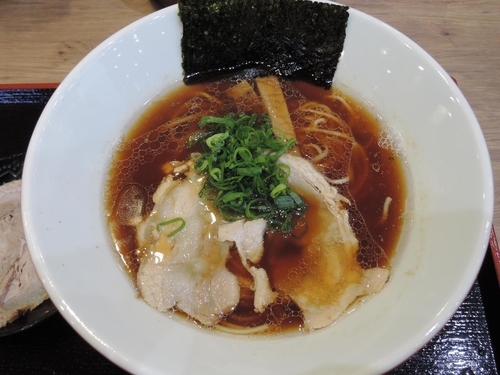「中華そば」@日本の中華そば富田 成田空港店の写真