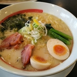 鶏白湯ラーメン 大盛