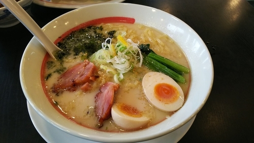 「鶏白湯ラーメン 大盛」@幸楽苑 師勝店の写真