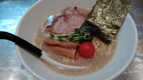 「しおらぁ」@麺 やまらぁの写真