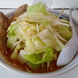 限定ラム郎ニンニク辛味噌味ふつう800円