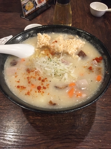 「【月間ラーメン】クリームしおそば」@焙煎汐蕎麦処 金字塔の写真