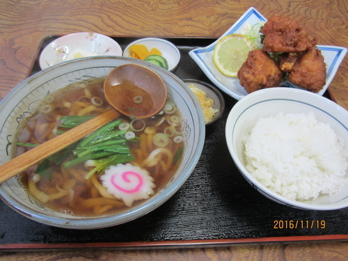 「うどんセット（から揚げ）７８０円」@おたふく食堂の写真
