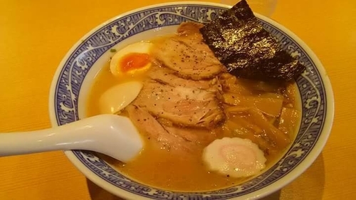 「特製中華そば」@中華そば 青葉 東大和店の写真