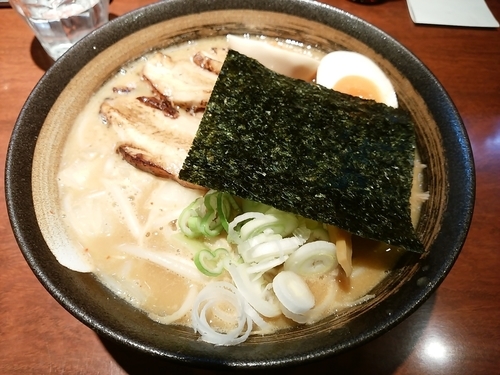 「味噌ラーメン特製バラチャーシュー味玉」@北海道らーめん 楓 京急蒲田店の写真