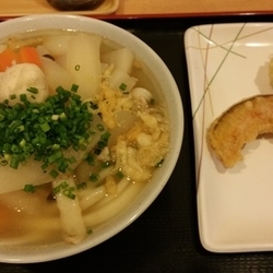しっぽくうどん(１玉)(520円)＋天ぷら２品