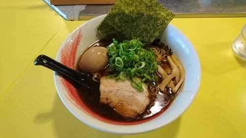 「黒醤油(並) 5番・・750円」@らーめん研究所の写真