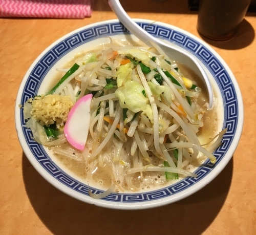 「タンメン（野菜少なめ￥730）」@東京タンメン トナリ アトレ上野店の写真