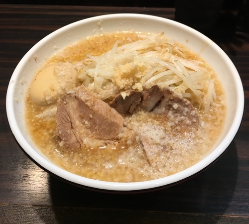 「味噌らーめん＋玉子（濃いめ他￥890）」@らーめん蘭 入谷店の写真