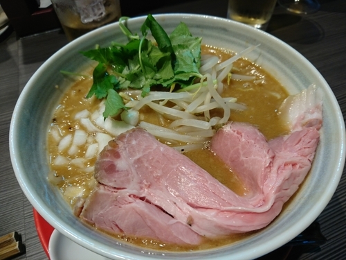 「味噌ラーメン 870円＋ビール」@味噌専門店 〜味噌呉田   life〜の写真