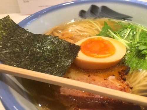 「塩らーめん まろ味」@AFURI 新宿ルミネの写真