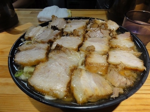 「チャーシュー麺中盛　800円」@北大塚ラーメンの写真