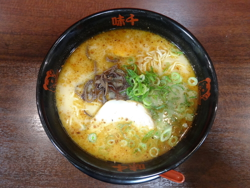「味千ラーメン」@味千拉麺 OMM店の写真
