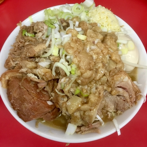 「ラーメン(中)￥830＋ほぐし豚￥100」@ラーメン一心の写真