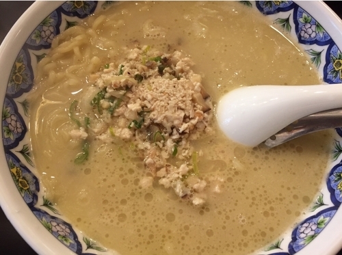 「揚州濃厚塩ラーメン」@中国ラーメン 揚州商人 赤坂店の写真