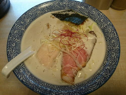 「鶏塩ソバ」@鶏豚骨 一學の写真