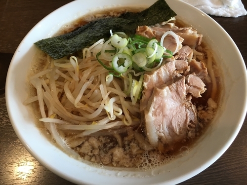 「背脂 煮干し 肉増し」@麺処 遊 蕨店の写真