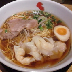 海老ワンタンメン