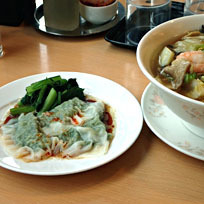 「五目スープそば780円＋水餃子4個400円」@中華四川料理 飛鳥の写真