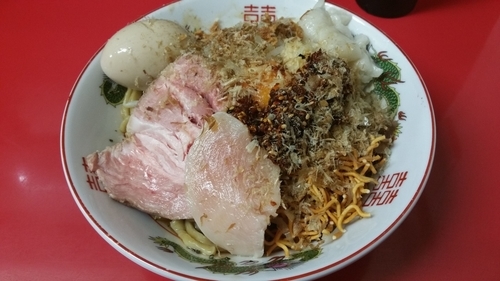 「【限定】ジャンクなまぜそば まつ本version＋味玉」@びんびん豚の写真