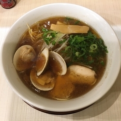はまぐりの柚子醤油らぁ麺 (780円)