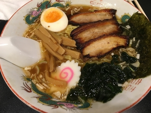 「ラーメン＋ハイボール（760円）」@自慢屋の写真