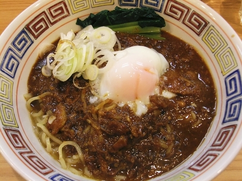 「【限定】カレーぶっかけ温玉乗っけ（750円）」@ほっこり中華そば もつけの写真