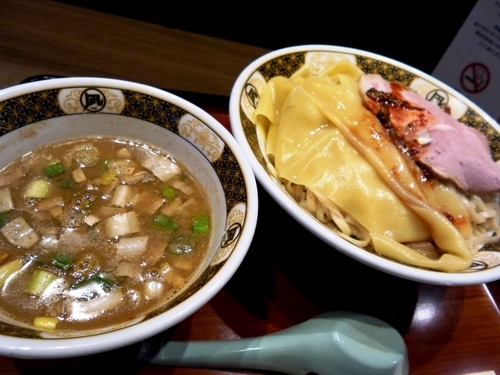 「煮干つけめん（300g）」@すごい煮干ラーメン 凪 秋葉原UDX店の写真