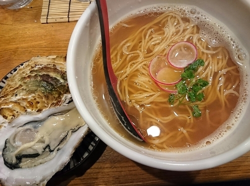 「【限定】牡蠣ラーメン」@麺庵 小島流の写真