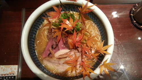 「奥山に紅葉踏みわけ鳴く鹿の声きく時ぞ秋は悲しき」@つけ麺 繁田の写真
