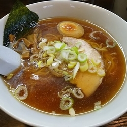 醤油らーめん　（大盛り）