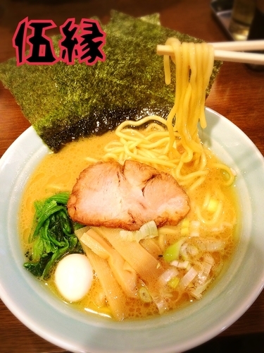 「醤油豚骨ラーメン￥750」@らーめん伍縁 GOENの写真