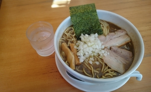 「煮干そば 750円中盛り」@煮干そば とみ田の写真