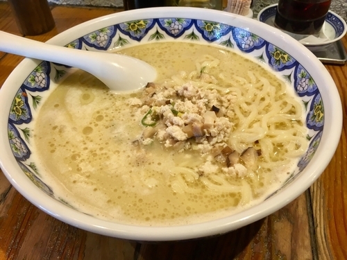 「揚州濃厚塩ラーメン ¥860」@中国ラーメン 揚州商人 田無店の写真
