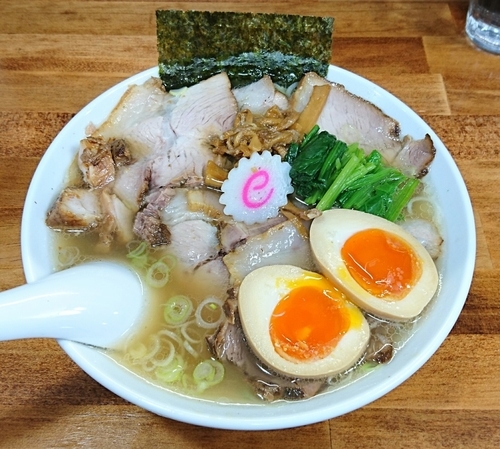 「しおチャーシューメン」@オランダ軒の写真