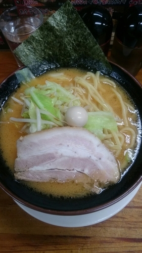 「豚骨味噌ラーメン  ８００円」@横浜ラーメン 湘家 前橋店の写真