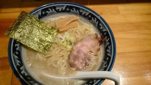 「塩ラーメン」@○心厨房の写真