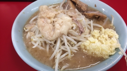 「ラーメン ニンニク、アブラ ¥700」@ラーメン二郎 新宿歌舞伎町店の写真