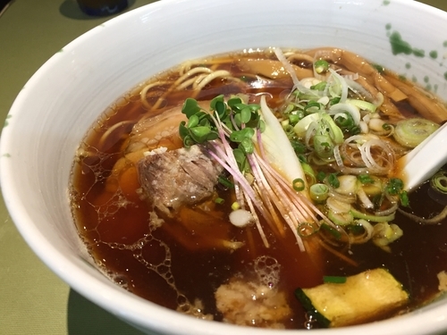 「らーめん正油」@ロ麺ズの写真