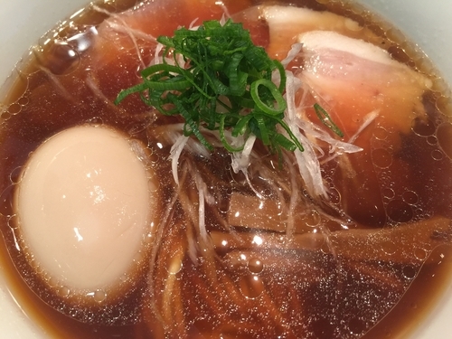 「特製醤油拉麺」@創作麺工房 鳴龍の写真