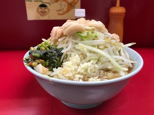 「小豚＋ピリ辛ニラだれ」@ラーメン二郎 中山駅前店の写真