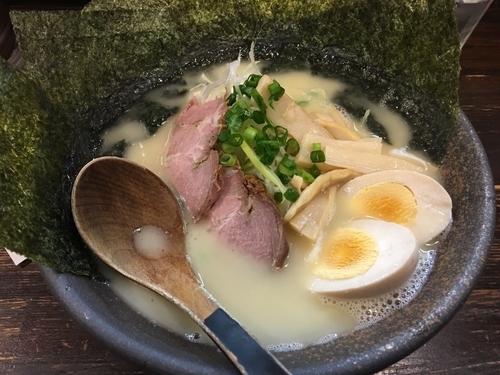 「塩ラーメン」@つけ麺 まるやの写真