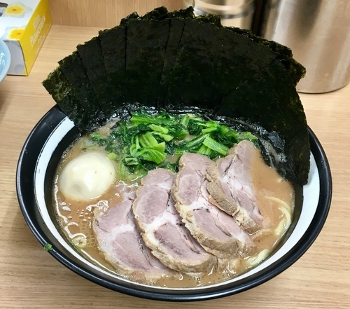 「特別ラーメン 1000円」@横浜ラーメン 武蔵家 日吉店の写真