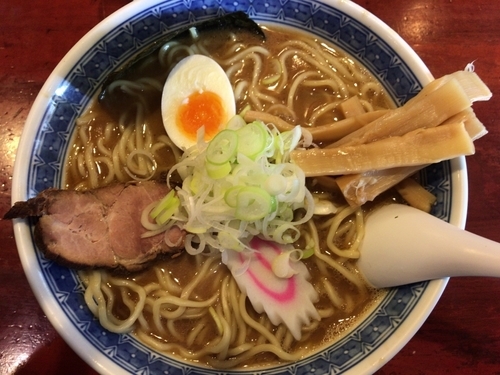 「らーめん（中盛）750円」@つけ麺 石ばしの写真