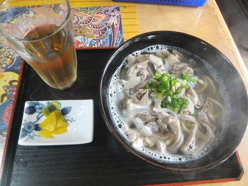 「中味そば600円」@ひめゆりそばの写真