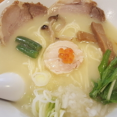 濃厚鶏白湯 麺屋雷神の画像
