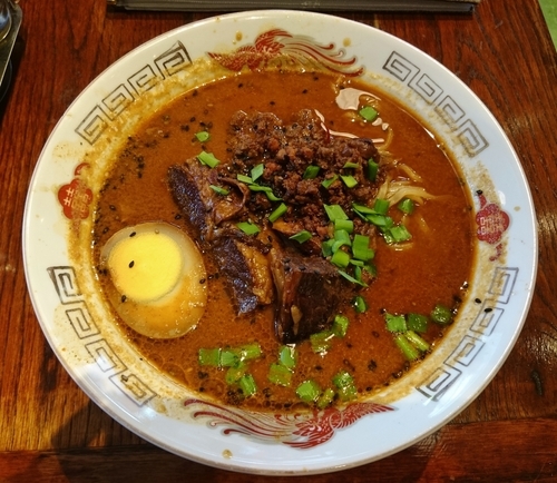 「牛バラのせタンタン麺 1058円」@浅草 虎軒の写真