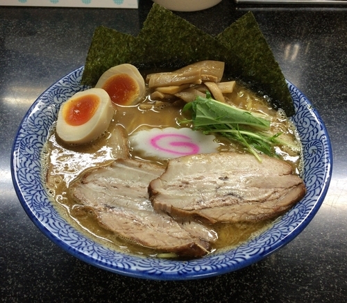 「特製中華そば(大盛り)」@縁者の写真