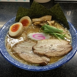 特製中華そば(大盛り)