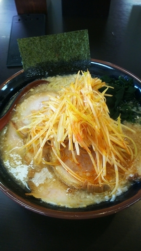 「醤油豚骨チャーシュー麺 辛ネギ」@活力豚骨ラーメン 大成屋の写真